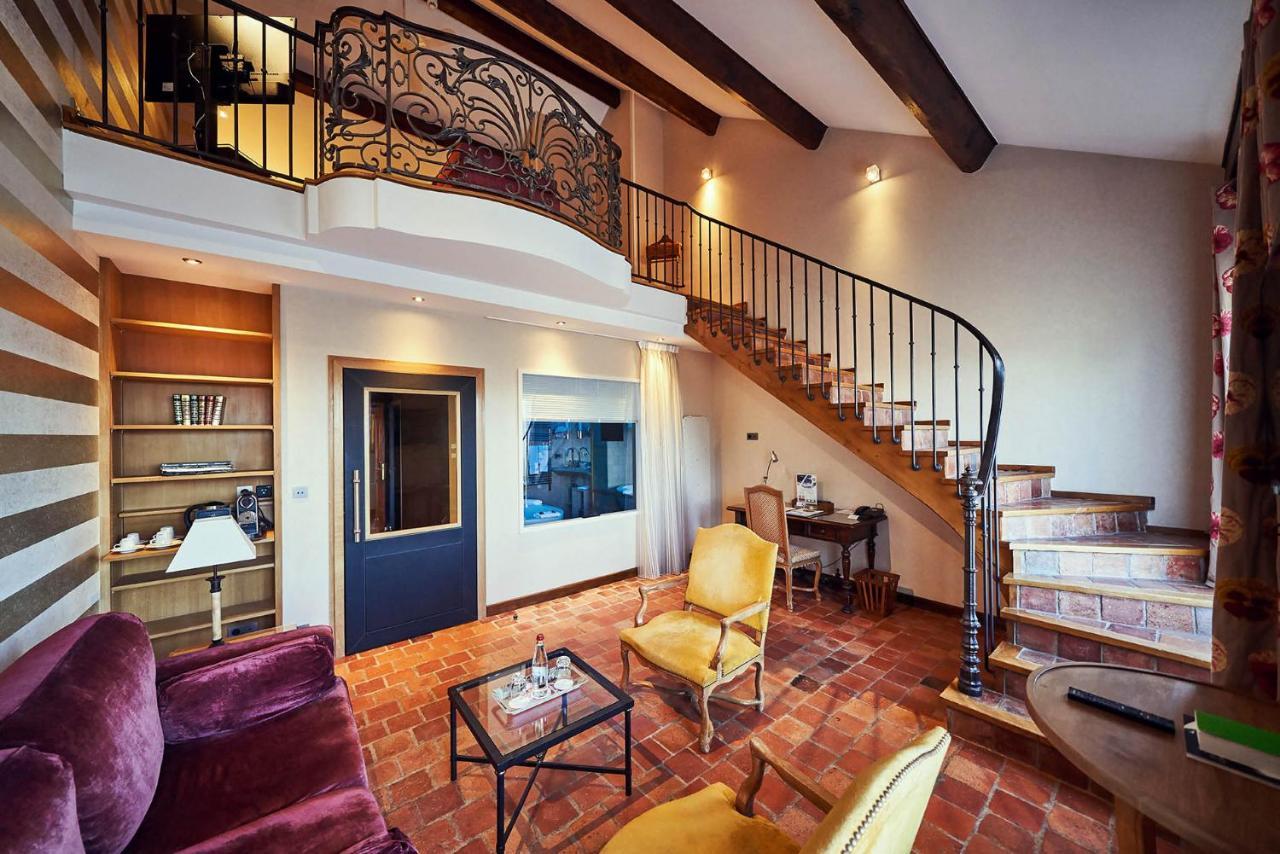 Готель Relais Bernard Loiseau Сольє Екстер'єр фото